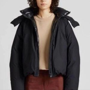 Uniqlo Puffer Jacket Size M